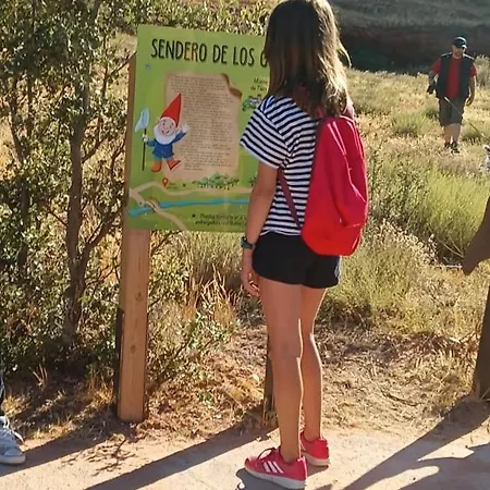 Tres Navíos En El Mar De 10 Con Baño Individual Precios Web * Montejo de Tiermes