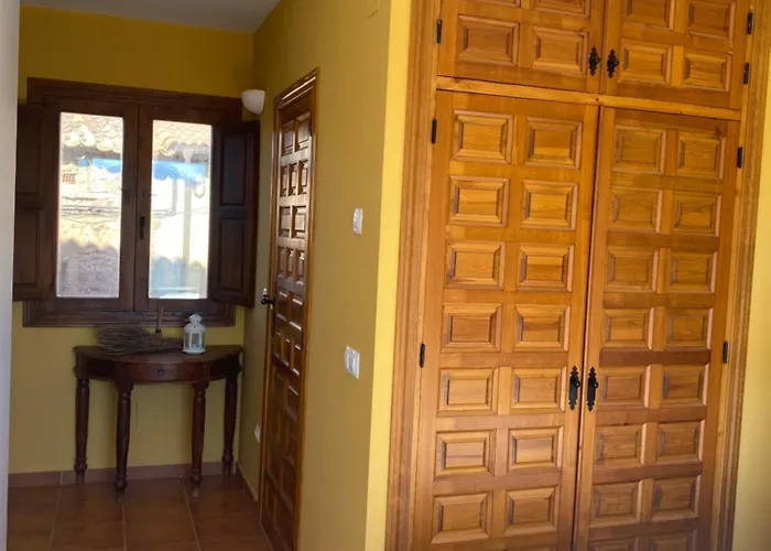 Tres Navios En El Mar De 10 Con Bano Individual Precios Web *