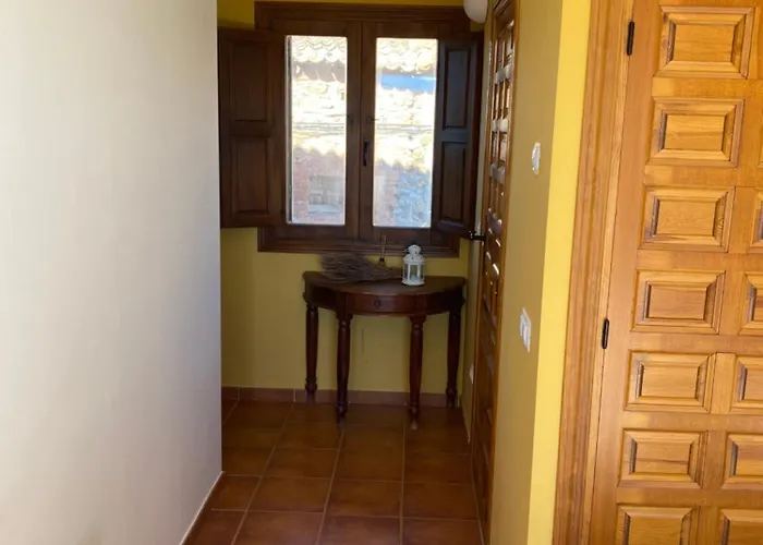 Tres Navios En El Mar De 10 Con Bano Individual Precios Web