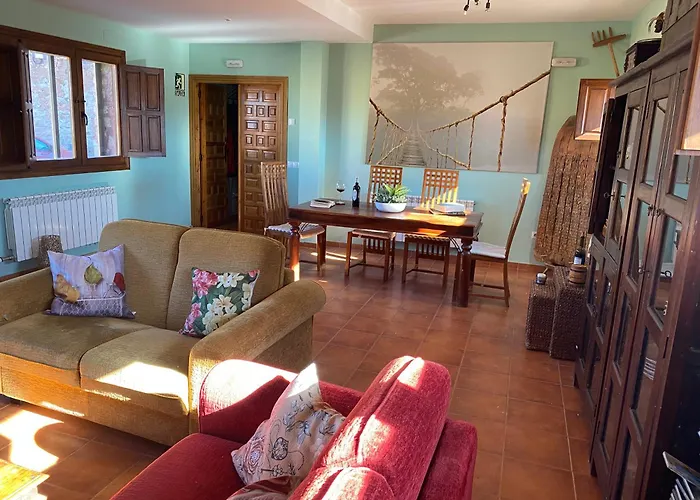 Tres Navios En El Mar De 10 Con Bano Individual Precios Web * Montejo de Tiermes