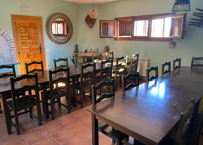 Tres Navios En El Mar De 10 Con Bano Individual Precios Web * Montejo de Tiermes