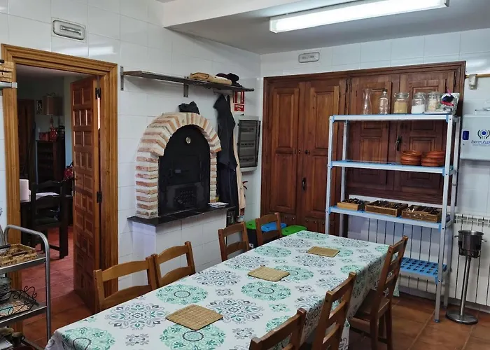 Tres Navios En El Mar De 10 Con Bano Individual Precios Web Ferienhaus Montejo de Tiermes